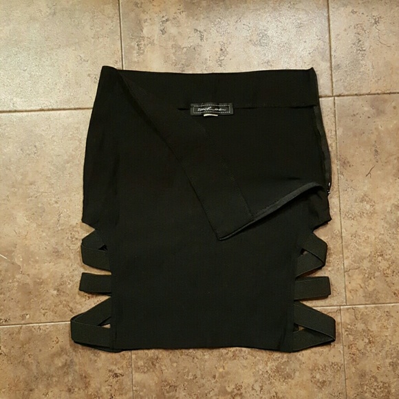 Black mini skirt size M - Picture 4 of 6